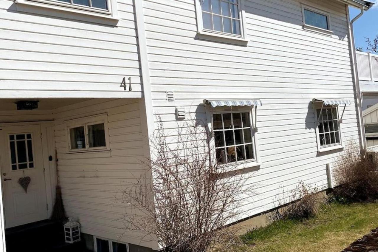 Bynaer Villa V/Ntnu.Garasje Internett, Badstue,Hage Gjøvik Esterno foto
