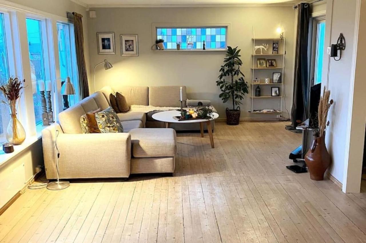 Bynaer Villa V/Ntnu.Garasje Internett, Badstue,Hage Gjøvik Esterno foto